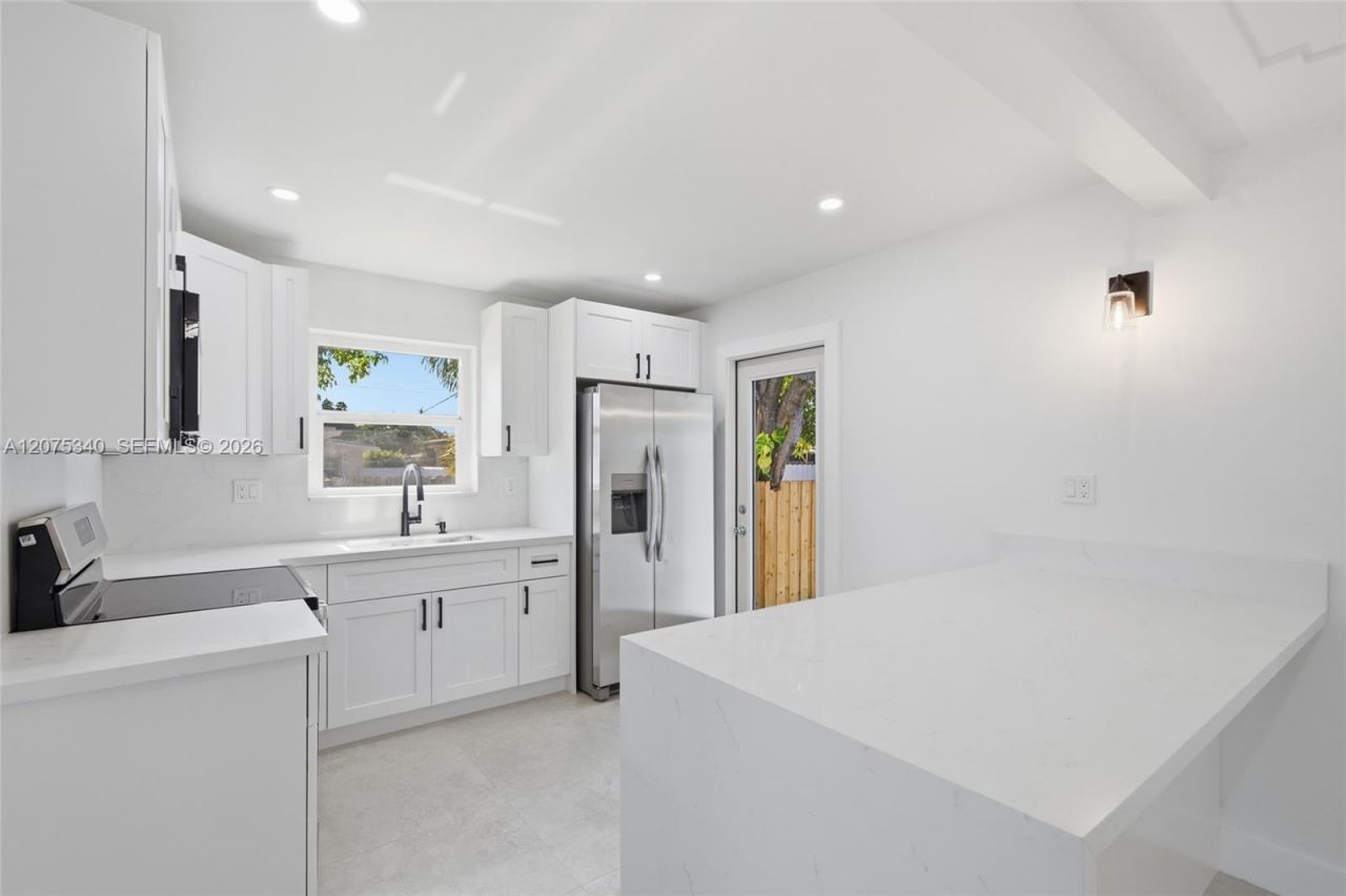 275 W 13th St , Hialeah, FL 33010 Photo