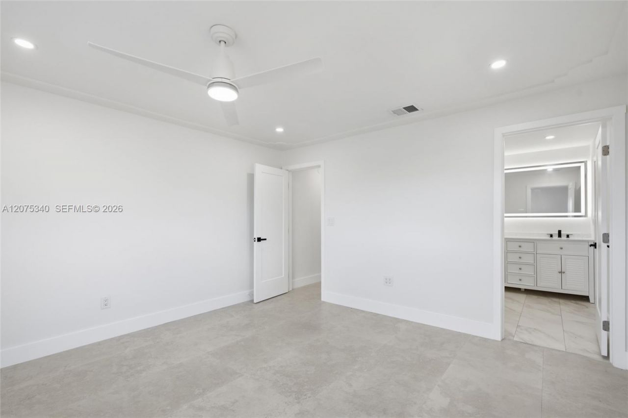 275 W 13th St , Hialeah, FL 33010 Photo