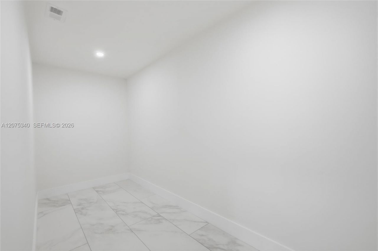 275 W 13th St , Hialeah, FL 33010 Photo