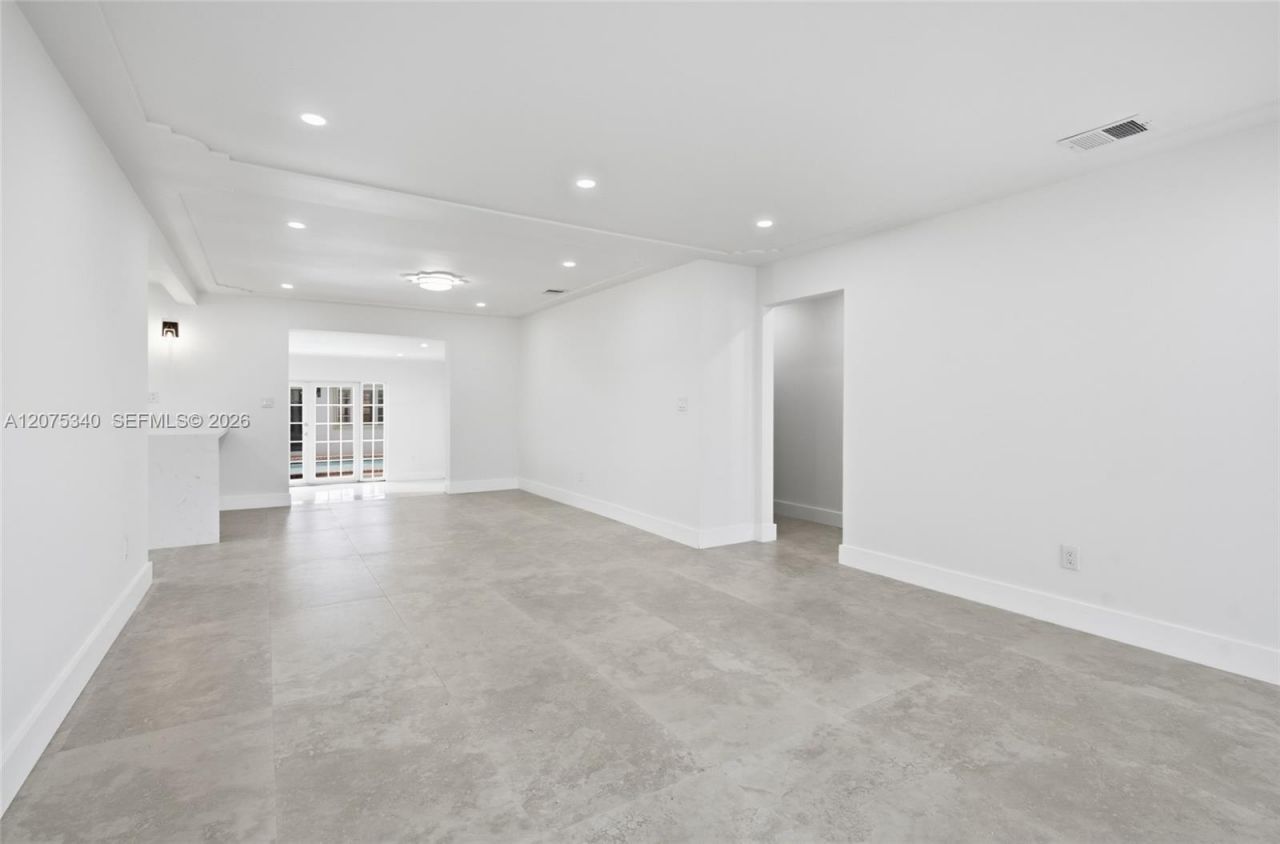 275 W 13th St , Hialeah, FL 33010 Photo