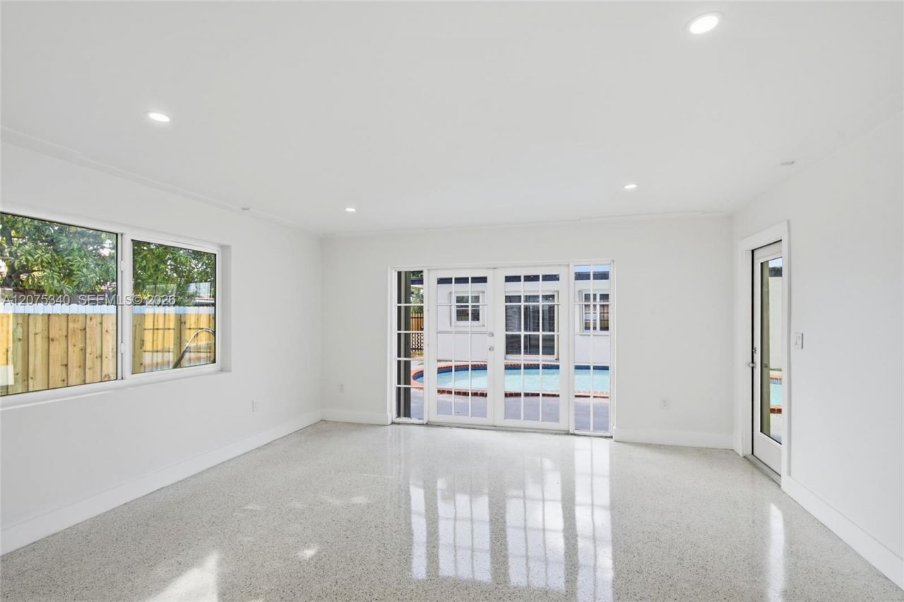 275 W 13th St , Hialeah, FL 33010 Photo