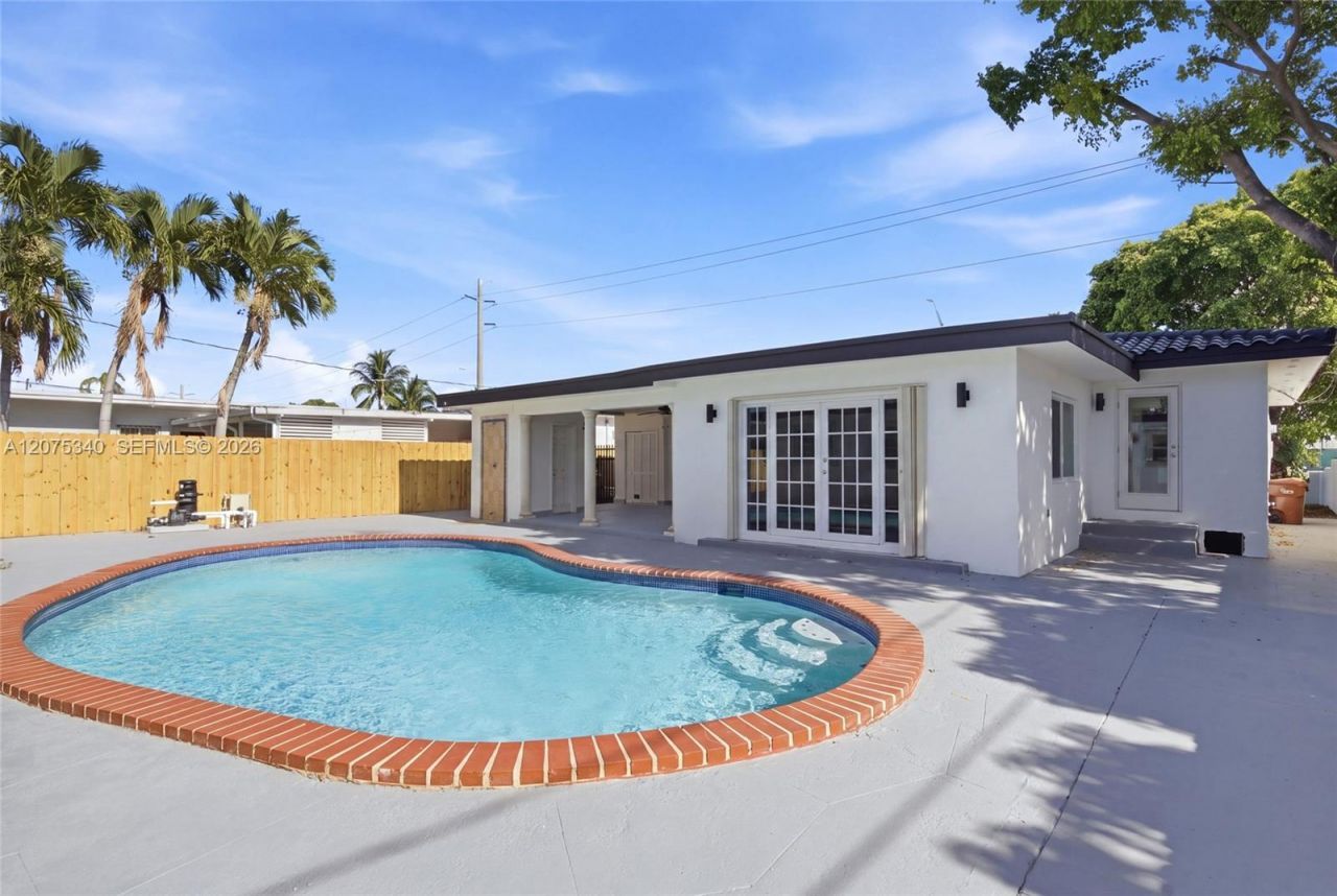 275 W 13th St , Hialeah, FL 33010 Photo