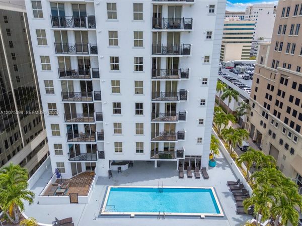 357 Almeria Ave, Unit 1105, Coral Gables, FL 33134