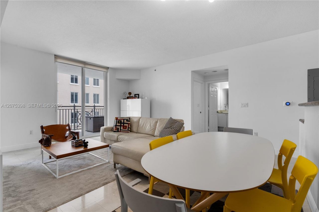 357 Almeria Ave, Unit 1105, Coral Gables, FL 33134 Photo