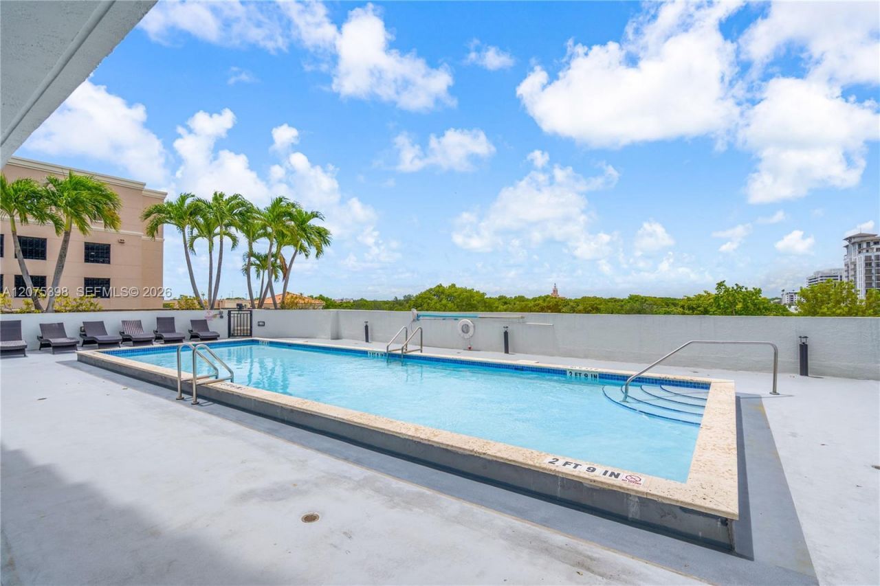357 Almeria Ave, Unit 1105, Coral Gables, FL 33134 Photo