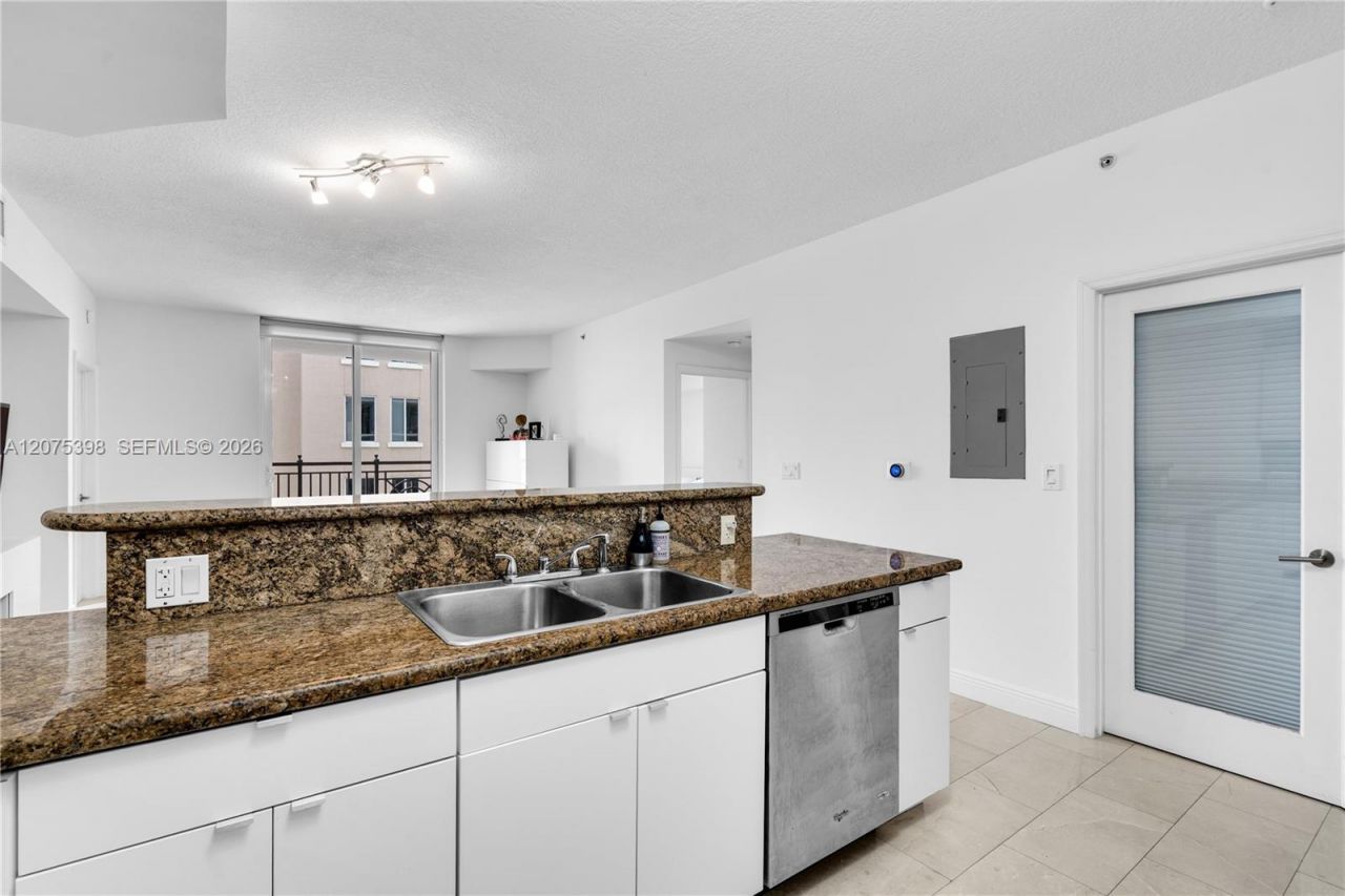 357 Almeria Ave, Unit 1105, Coral Gables, FL 33134 Photo