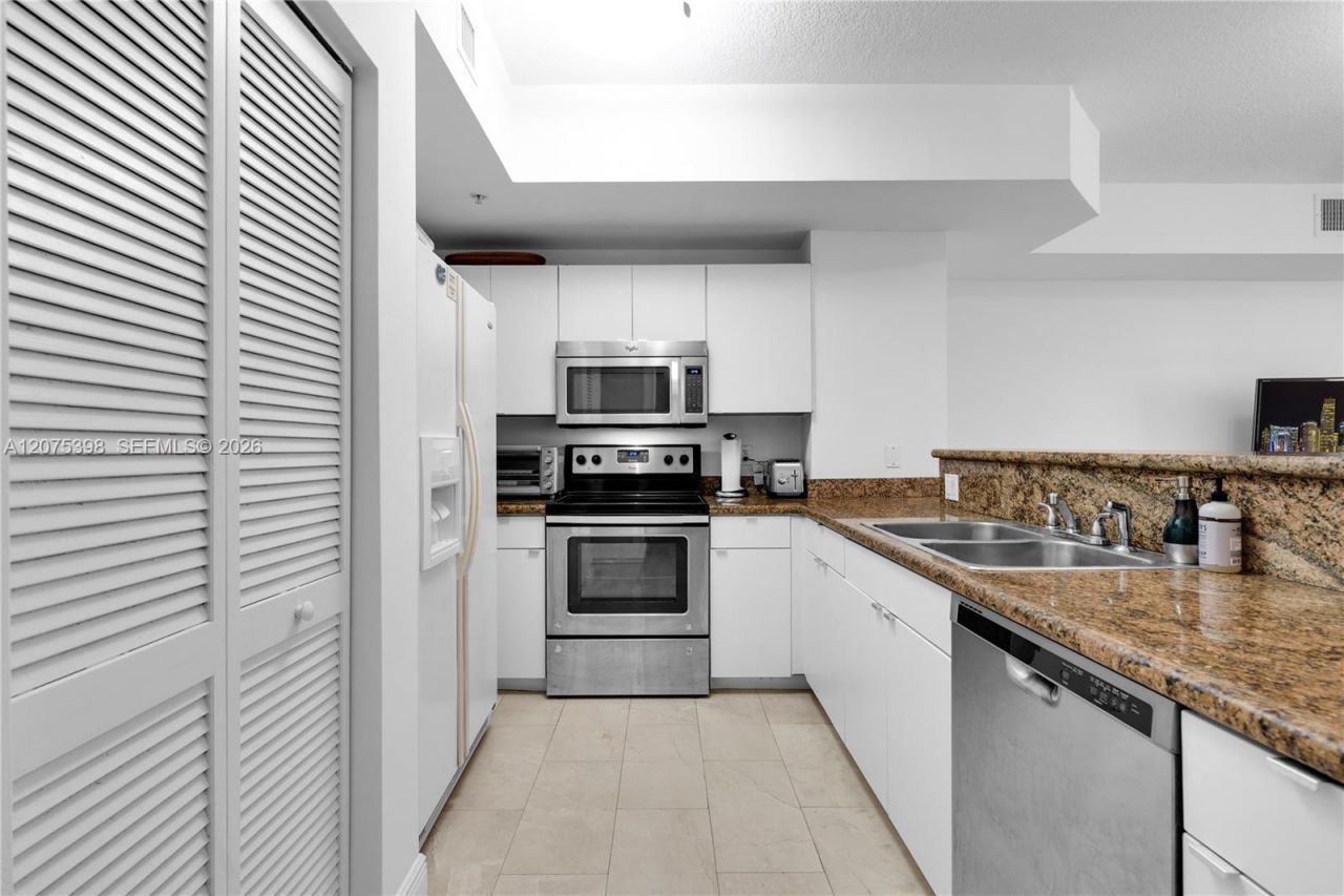 357 Almeria Ave, Unit 1105, Coral Gables, FL 33134 Photo