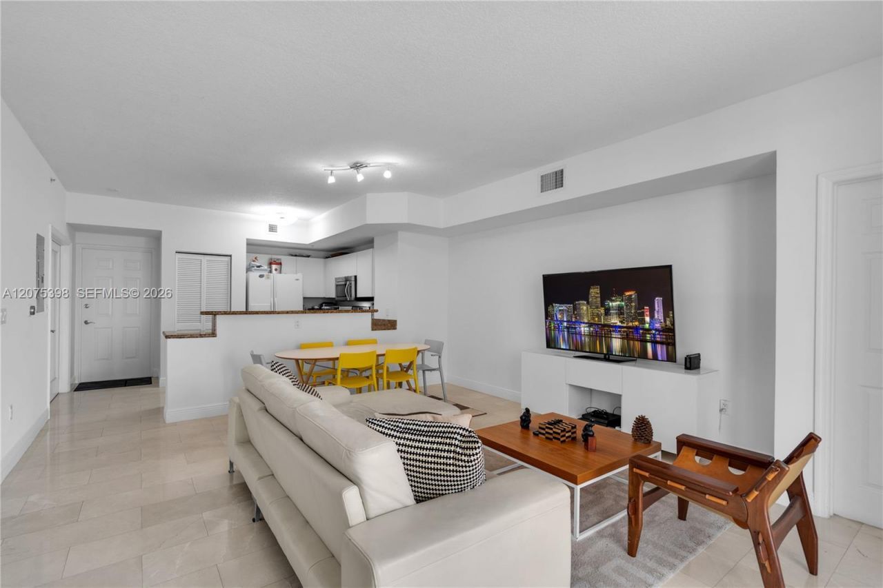 357 Almeria Ave, Unit 1105, Coral Gables, FL 33134 Photo