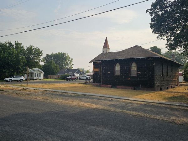 197 W 2nd Avenue, Wendell, ID 83355