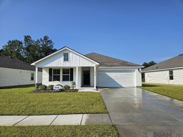 35434 Grovemont Dr, Walker, LA 70785