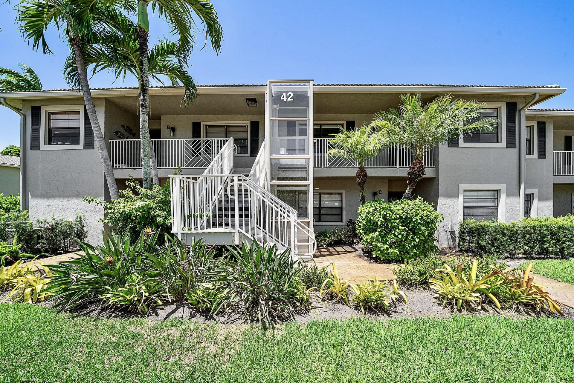 42 Stratford Lane W, Unit D, Boynton Beach, FL 33436 Photo