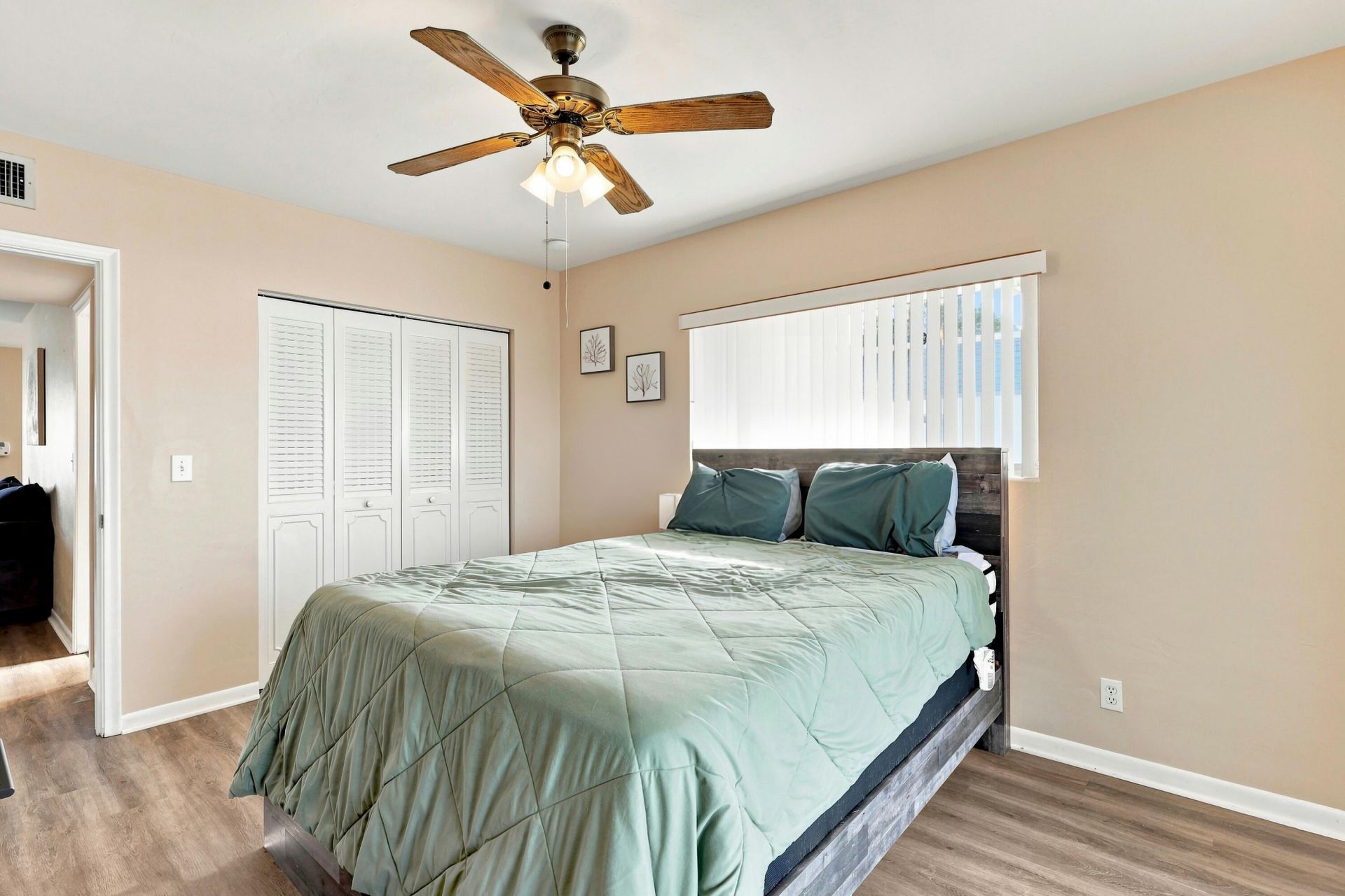 2920 Cynthia Lane, Unit 202, Lake Worth Beach, FL 33461 Photo