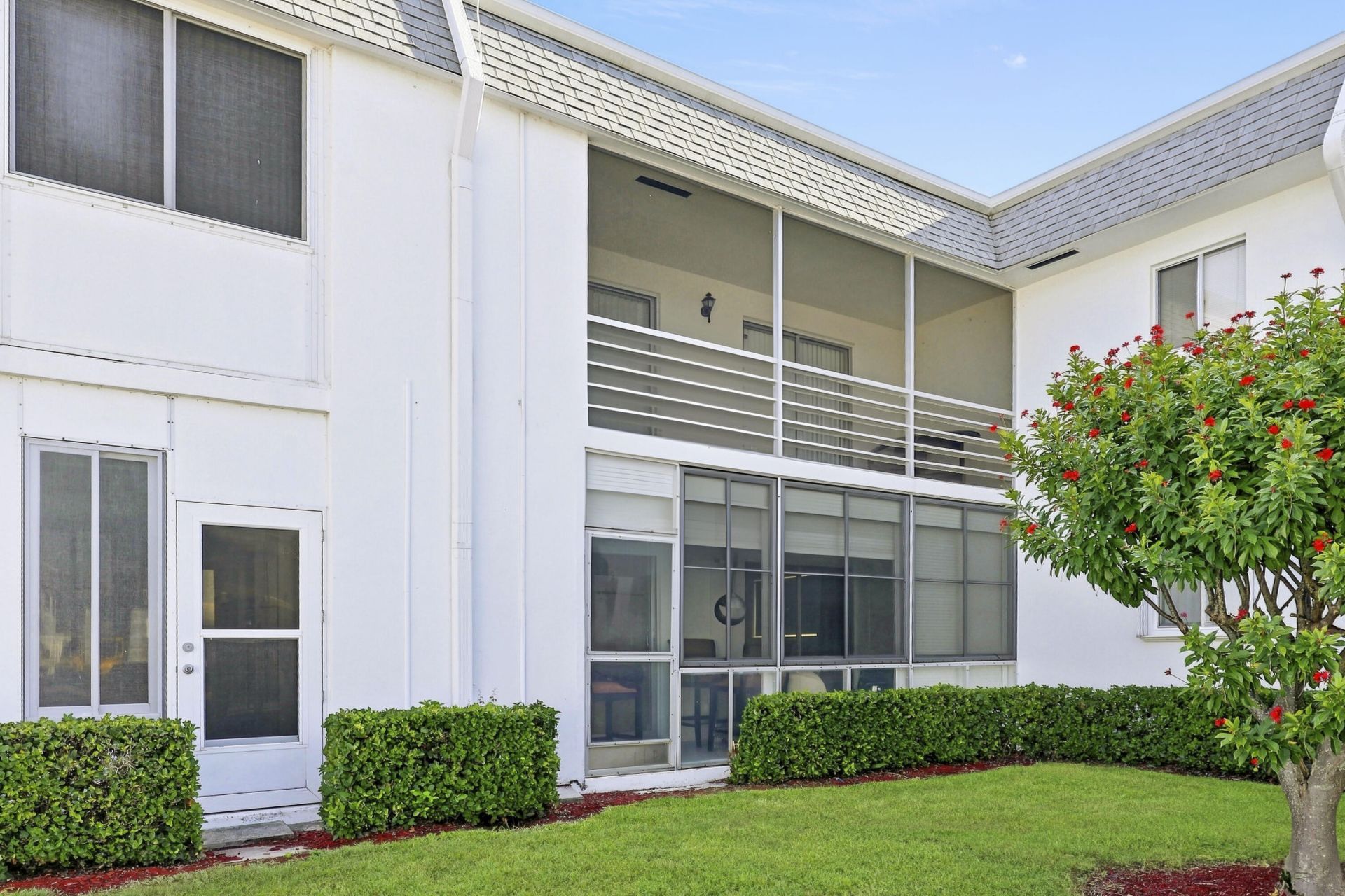 2920 Cynthia Lane, Unit 202, Lake Worth Beach, FL 33461 Photo