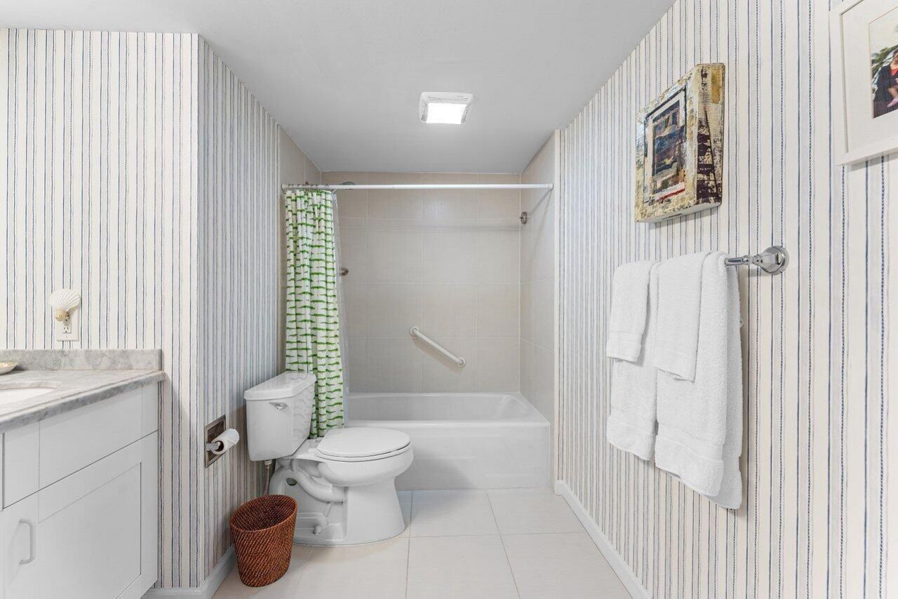 2774 S Ocean Boulevard, Unit 409, Palm Beach, FL 33480 Photo