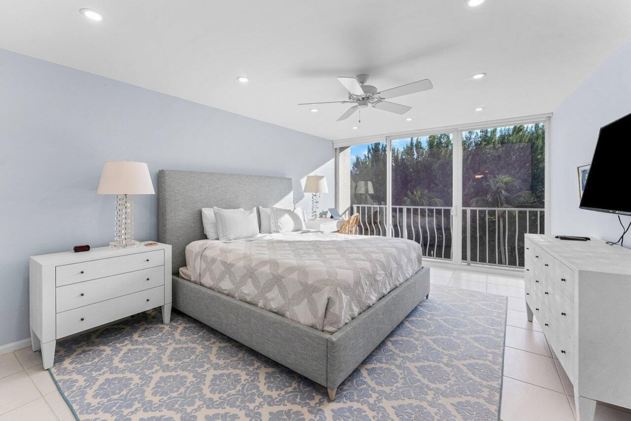 2774 S Ocean Boulevard, Unit 409, Palm Beach, FL 33480 Photo