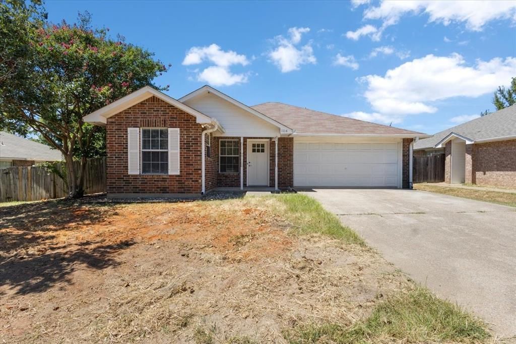 1114 Woodlands Park, Lindale, TX 75771 Main Photo