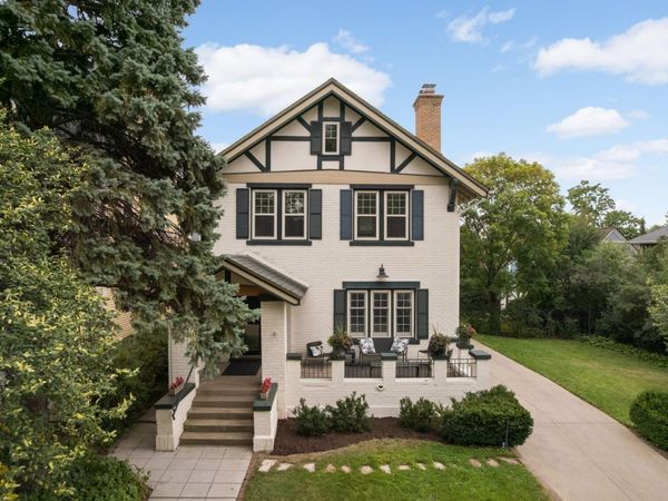 904 Osceola Avenue, Saint Paul, MN 55105