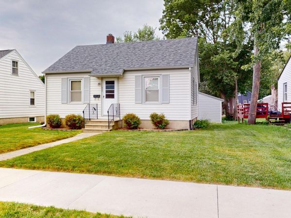 523 Freeborn Avenue, Albert Lea, MN 56007