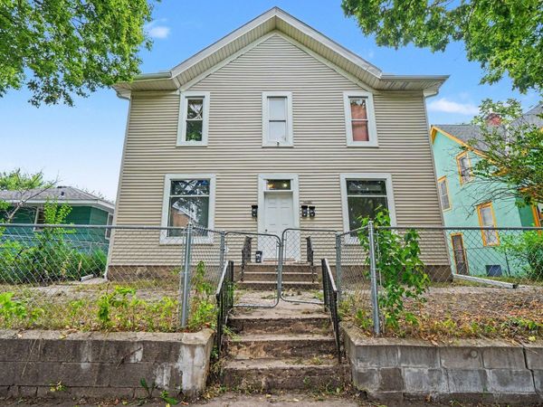 2913 18th Avenue S, Minneapolis, MN 55407