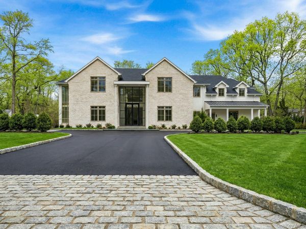 25 W Creek Farms Road , Sands Point, NY 11050