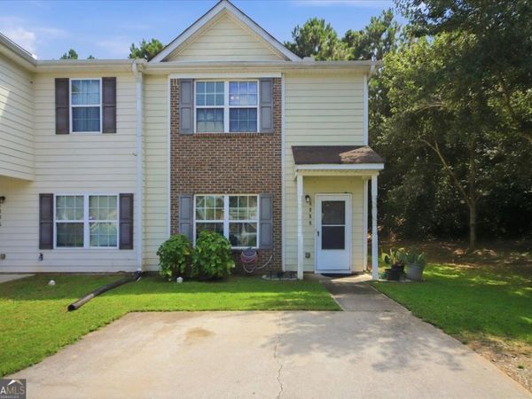 6888 Mountain Circle, Riverdale, GA 30274