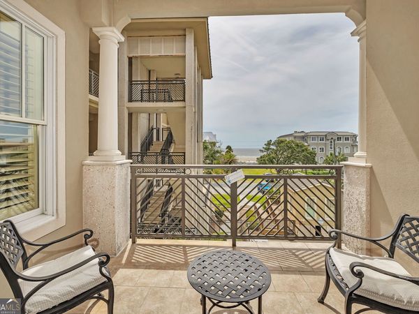 1015 Beachview Drive, Unit 206, Saint Simons Island, GA 31522