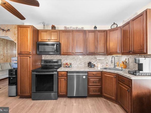 1834 N MAIN STREET, BECHTELSVILLE, PA 19505