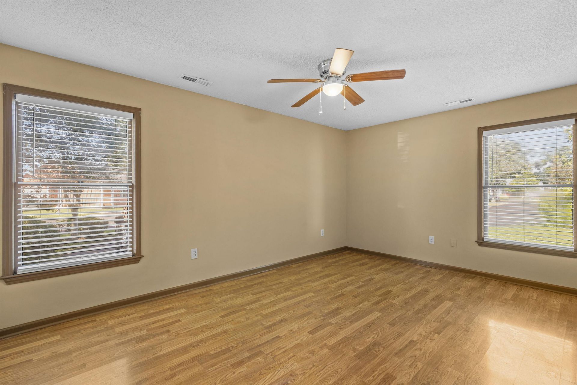 186 Williamsburg Rd. Photo 11