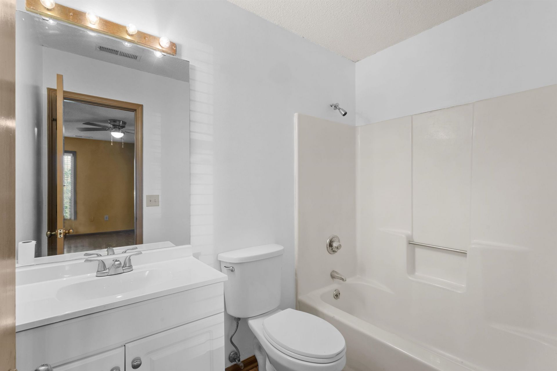 186 Williamsburg Rd. Photo 20