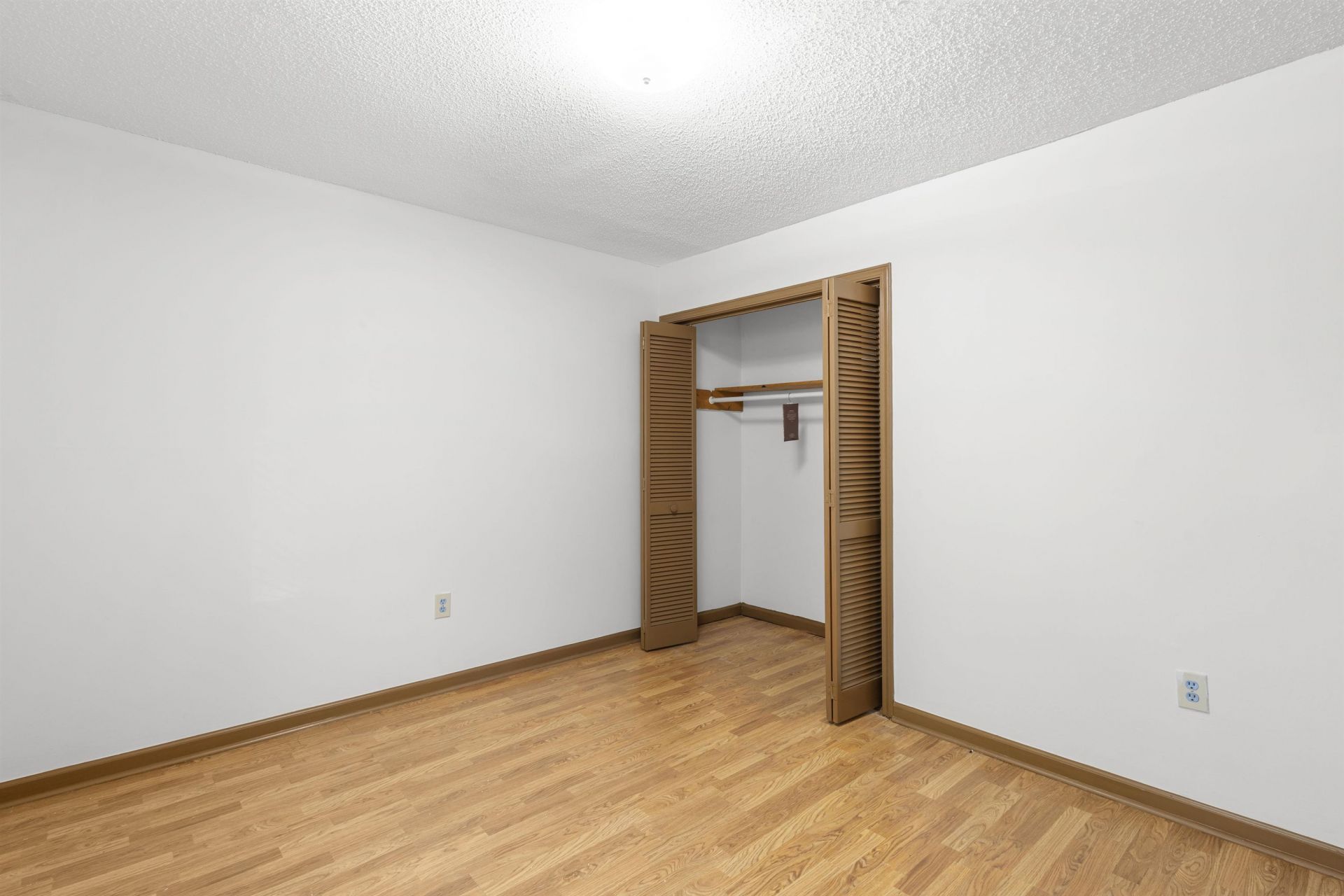 186 Williamsburg Rd. Photo 23