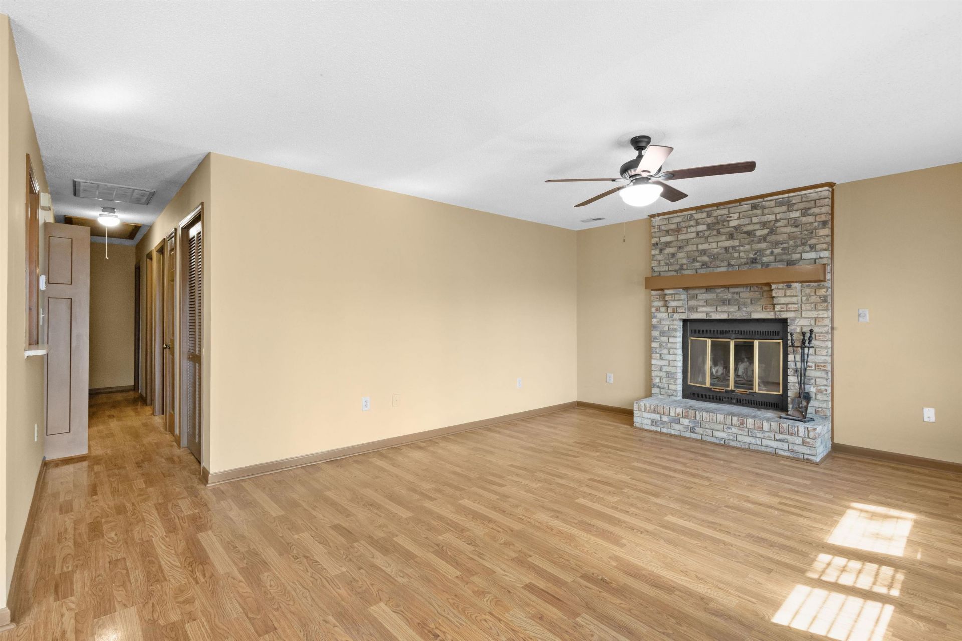 186 Williamsburg Rd. Photo 4