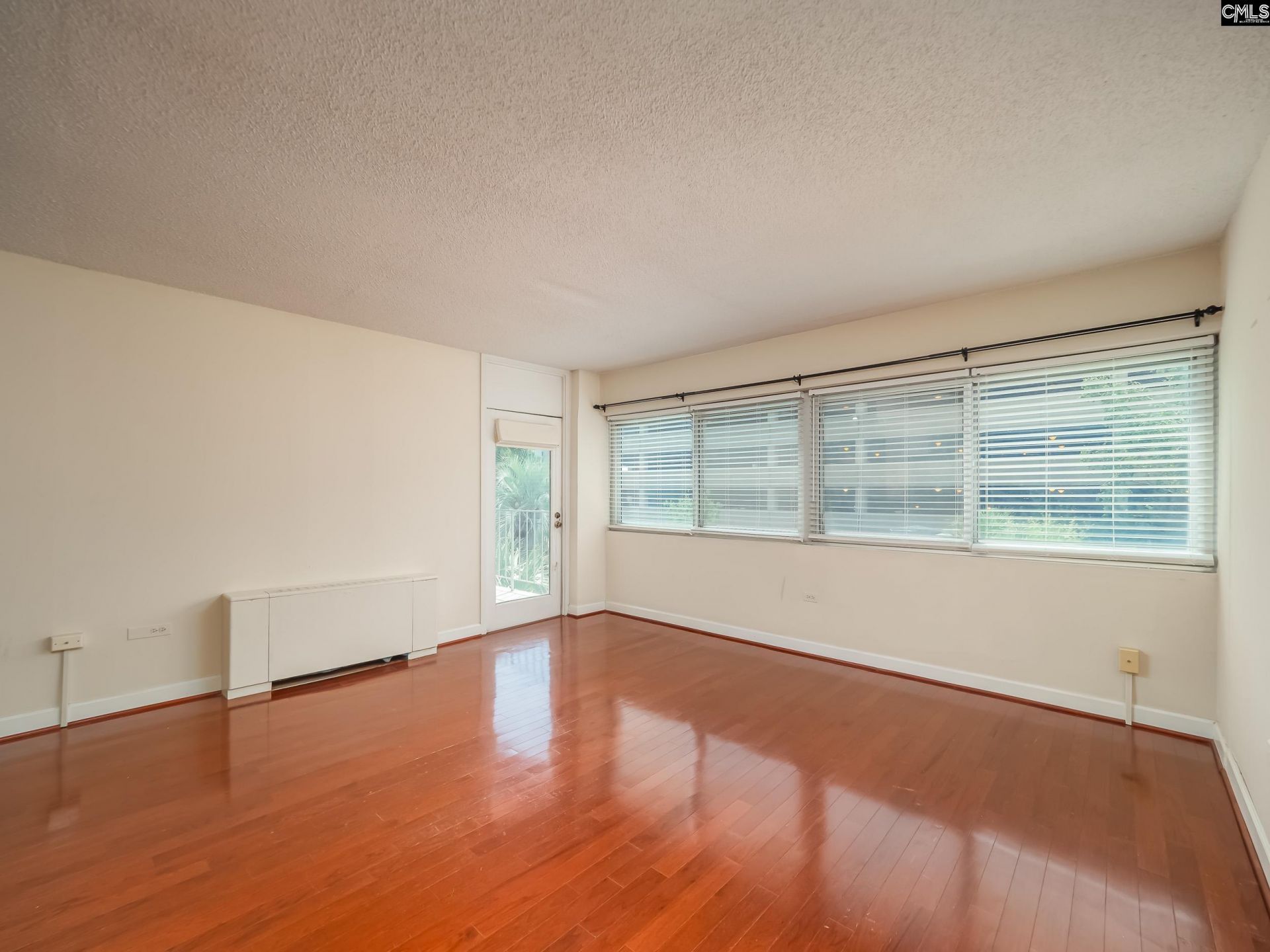 1520 Senate Street  Photo 8