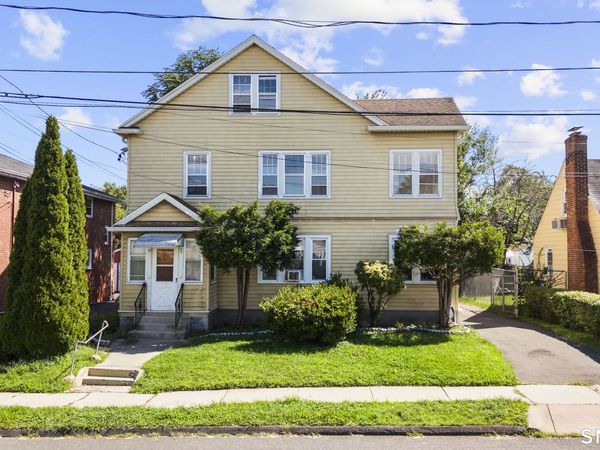 95-97 Cowles , Hartford, CT 06114