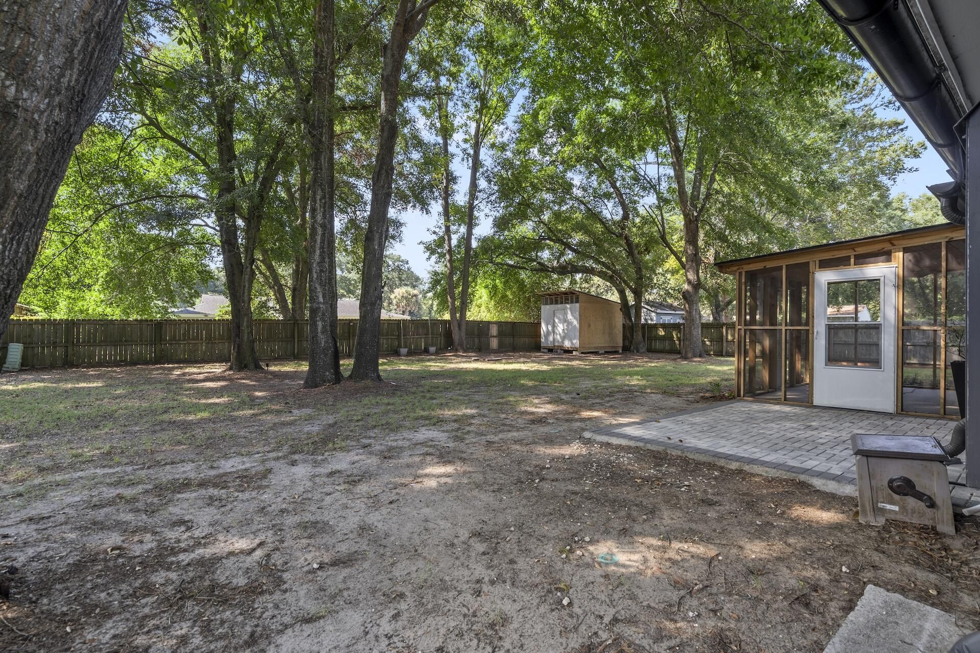 1317 Fort Johnson Road Photo 30