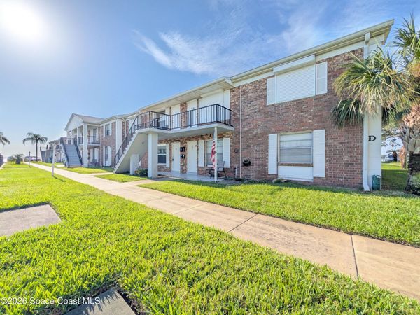 190 E Olmstead Drive, Unit D6, Titusville, FL 32780