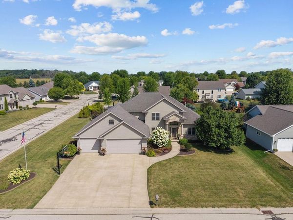 W6074 NETTIE DRIVE, Appleton, WI 54915