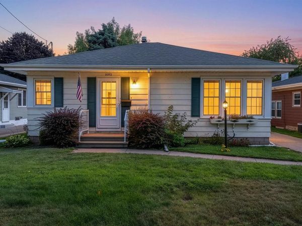 1342 WAUGOO AVENUE, Oshkosh, WI 54901