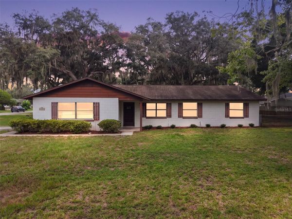 17911 BEACH STREET , UMATILLA, FL 32784