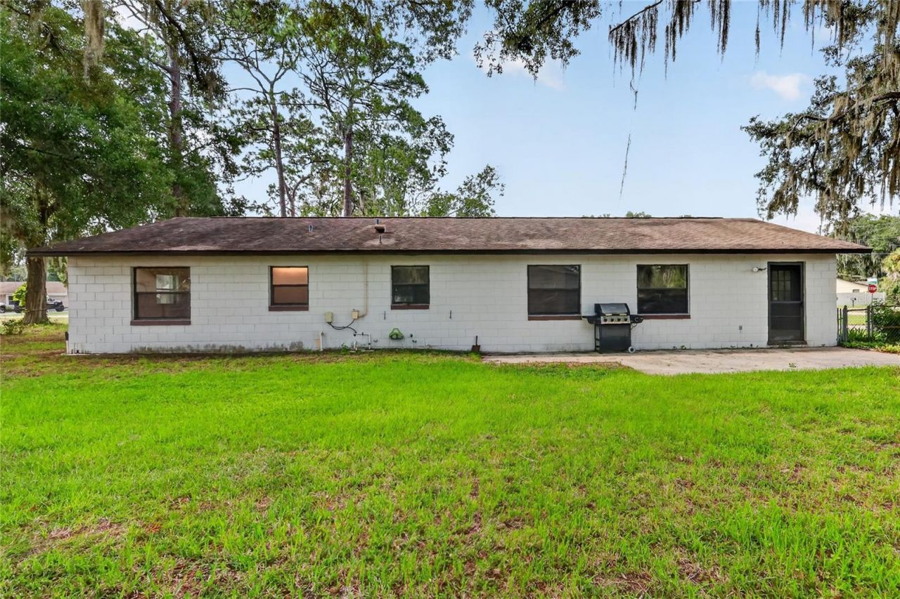 17911 Beach Street , Umatilla, FL 32784 Photo
