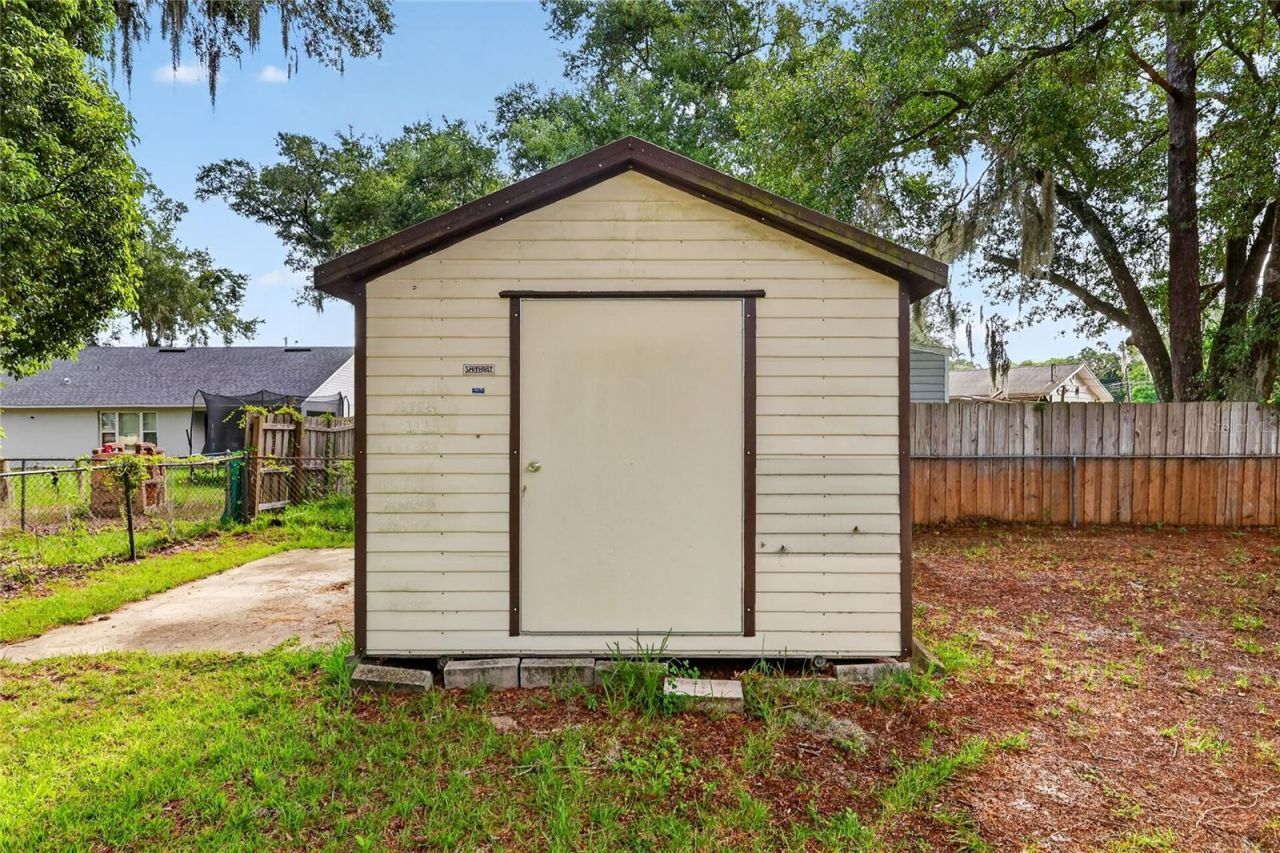 17911 Beach Street , Umatilla, FL 32784 Photo