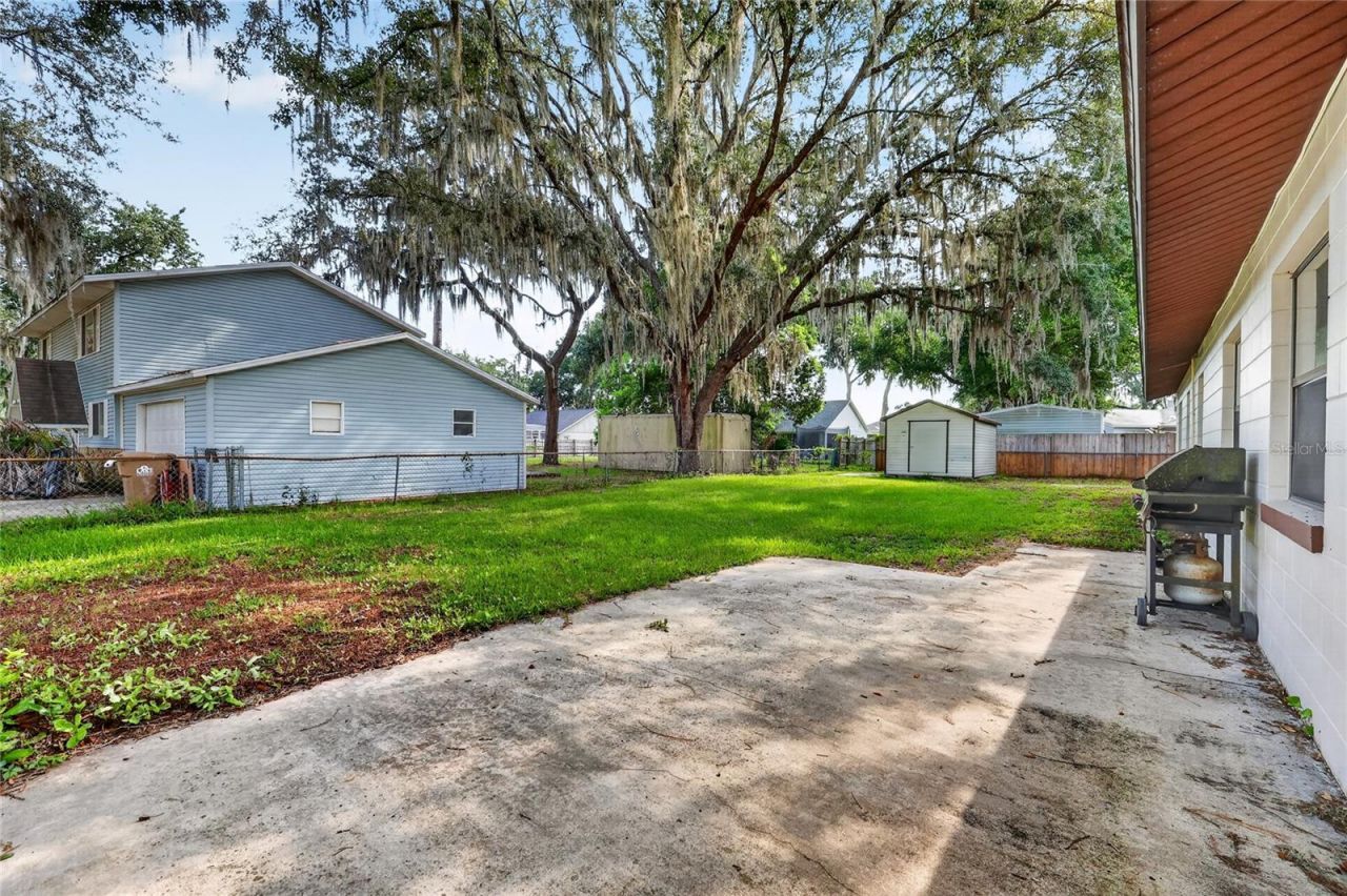 17911 Beach Street , Umatilla, FL 32784 Photo