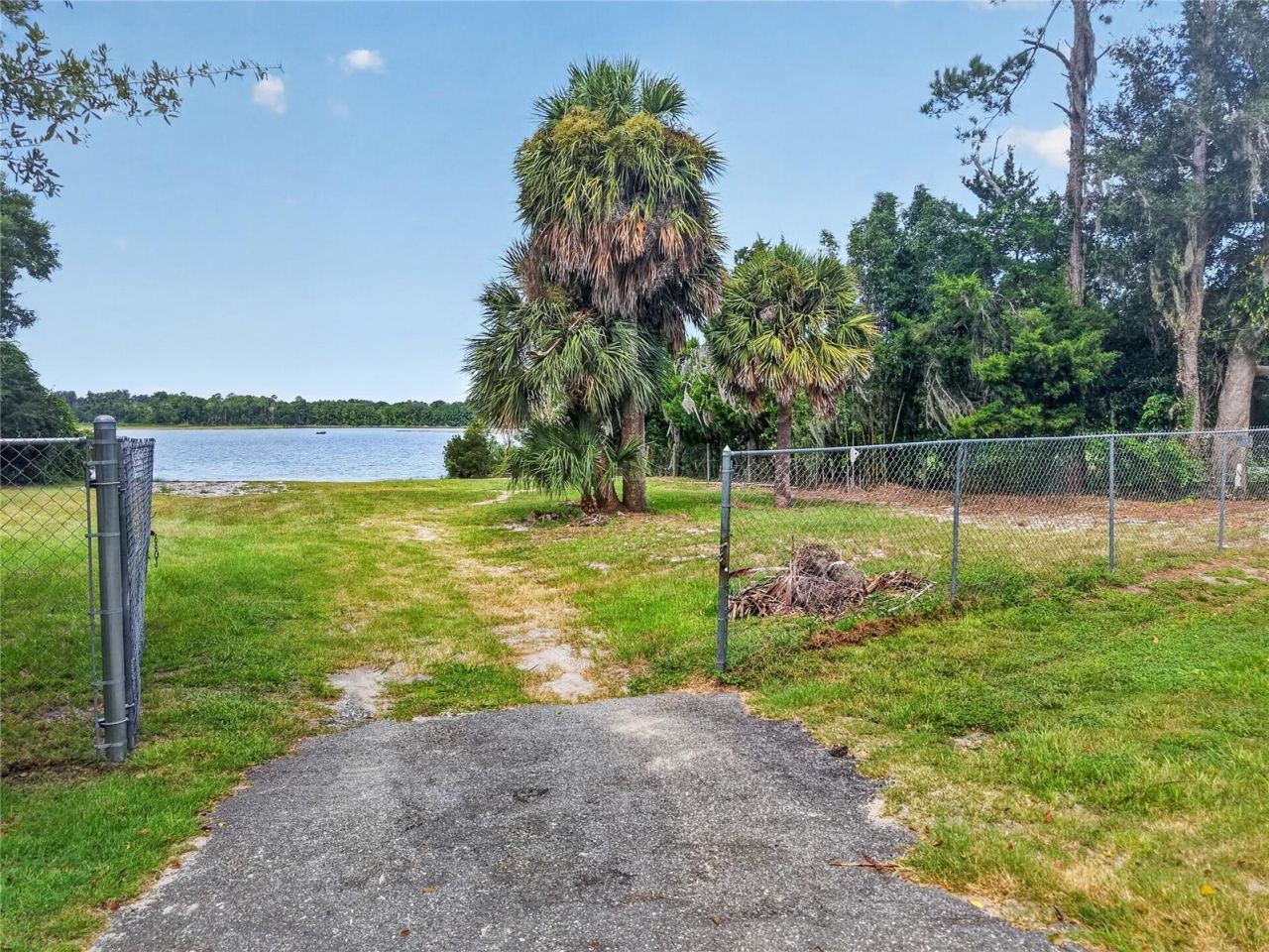 17911 Beach Street , Umatilla, FL 32784 Photo