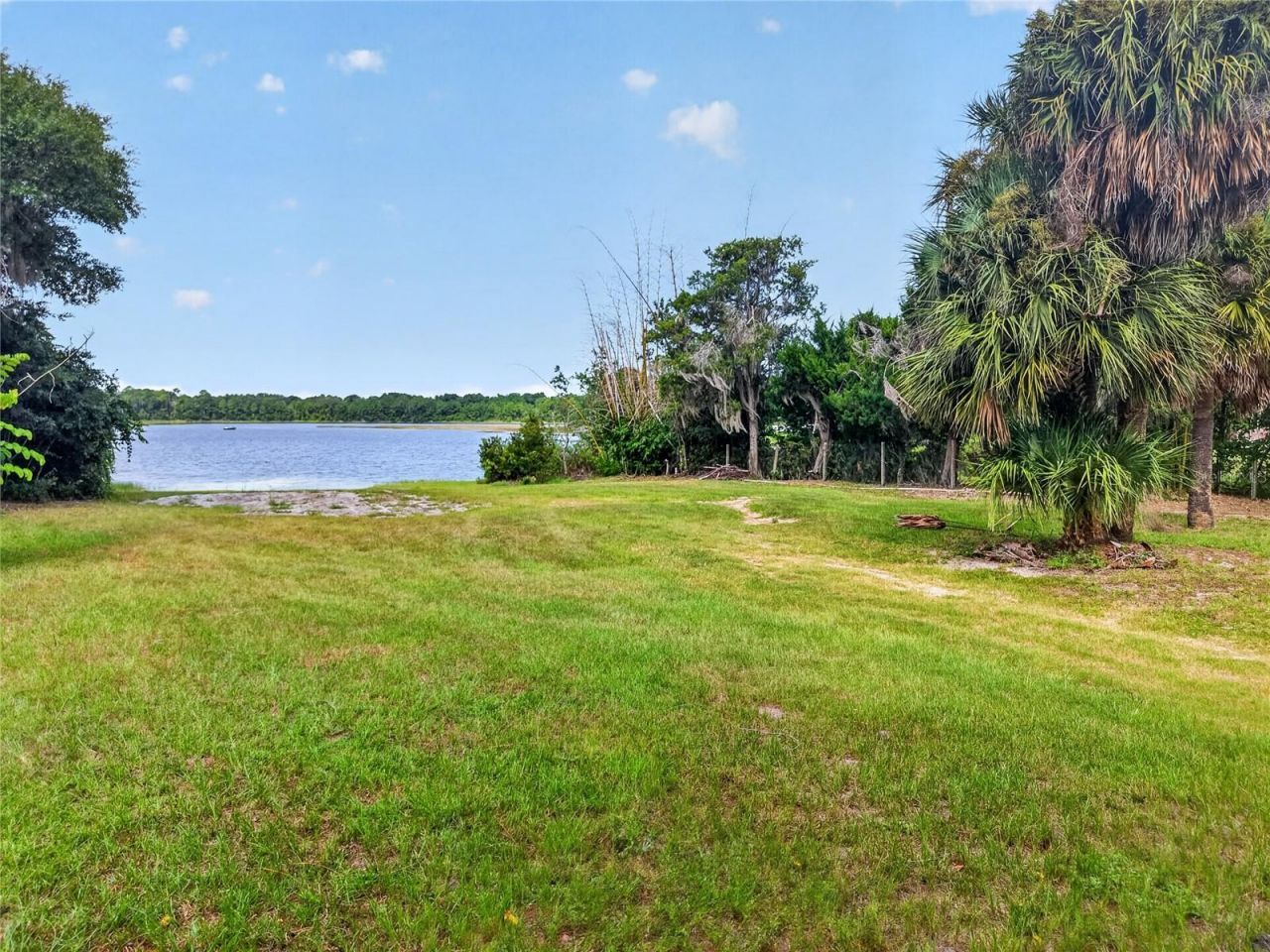 17911 Beach Street , Umatilla, FL 32784 Photo