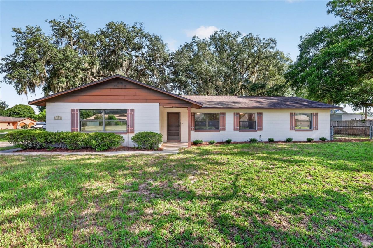 17911 Beach Street , Umatilla, FL 32784 Photo