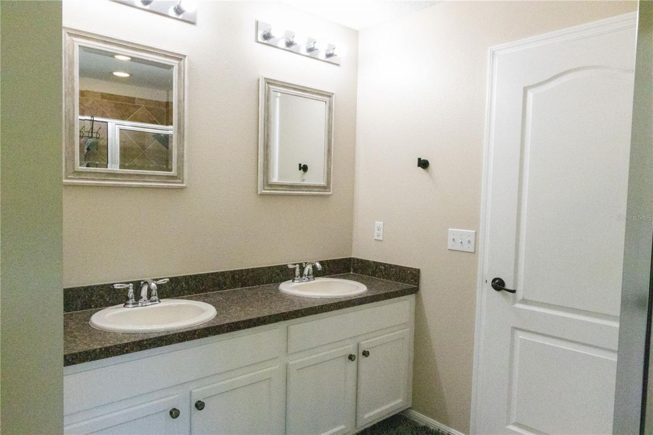 2675 River Landing Drive , Sanford, FL 32771 Photo