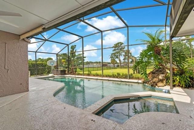 4512 Bridgewater Drive , Orlando, FL 32817 Photo