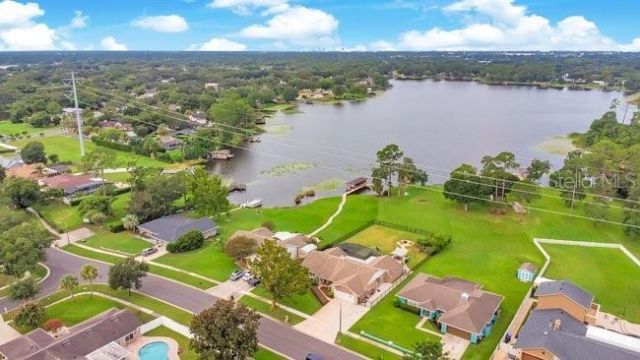 4512 Bridgewater Drive , Orlando, FL 32817 Photo