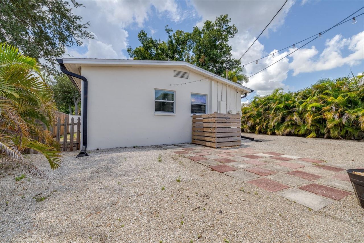 729 88th Avenue N, Saint Petersburg, FL 33702 Photo