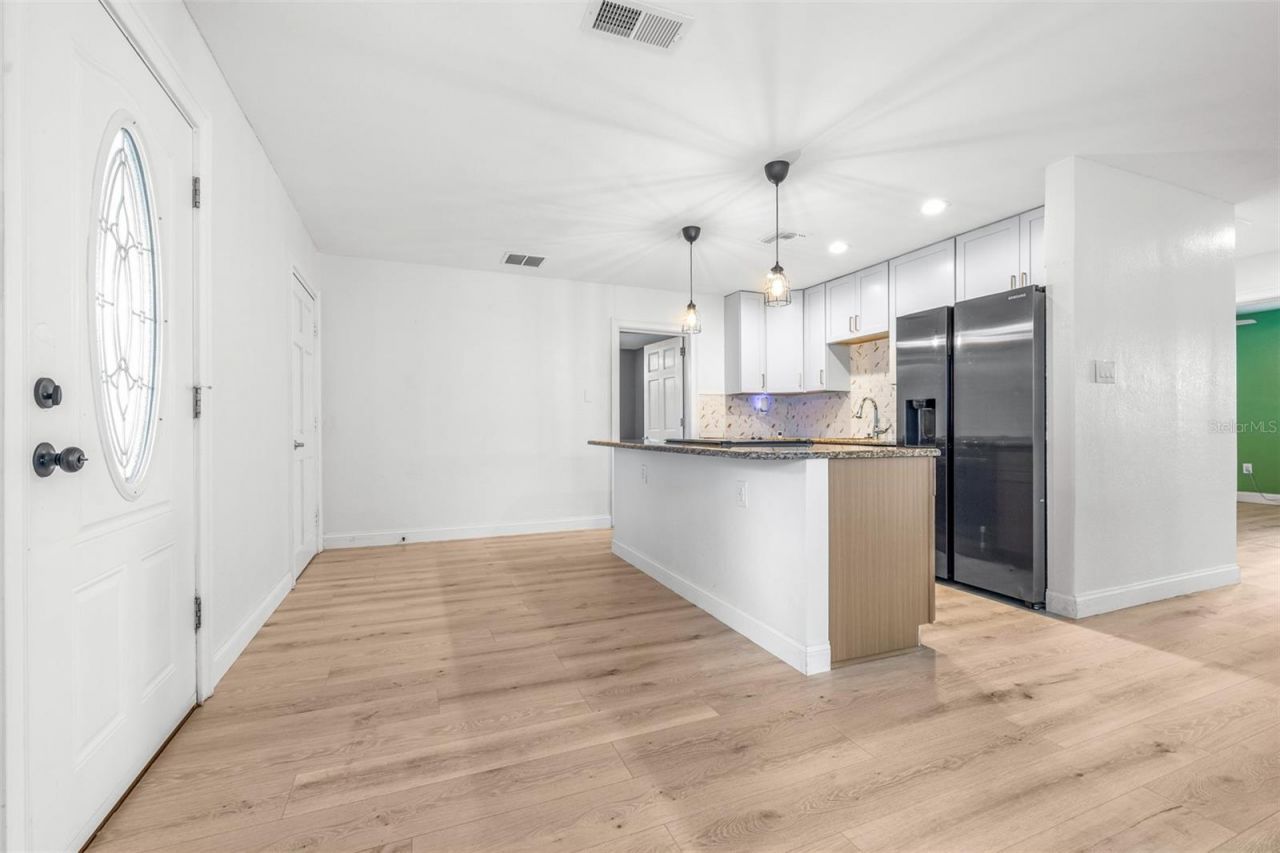 729 88th Avenue N, Saint Petersburg, FL 33702 Photo