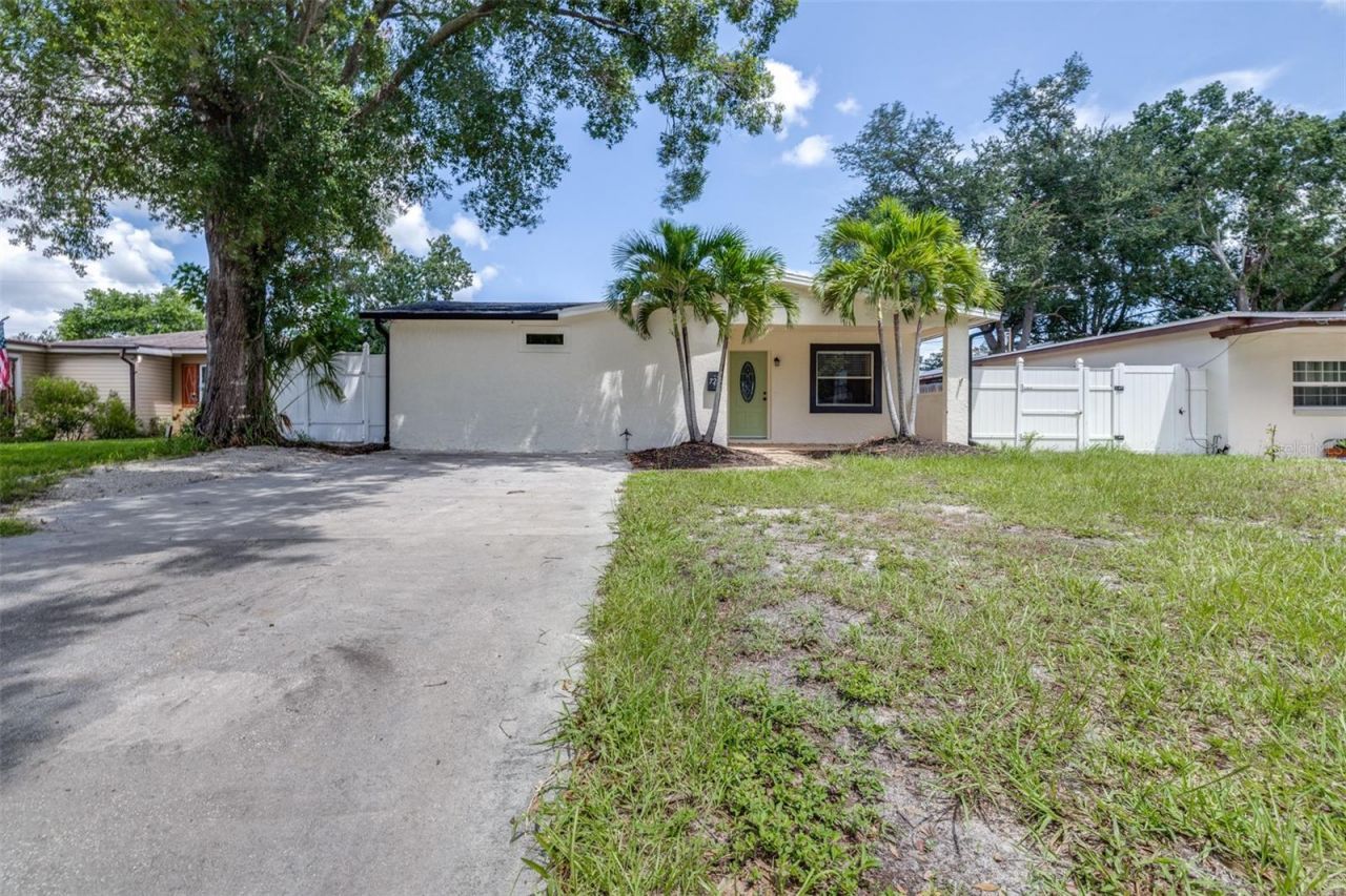 729 88th Avenue N, Saint Petersburg, FL 33702 Photo
